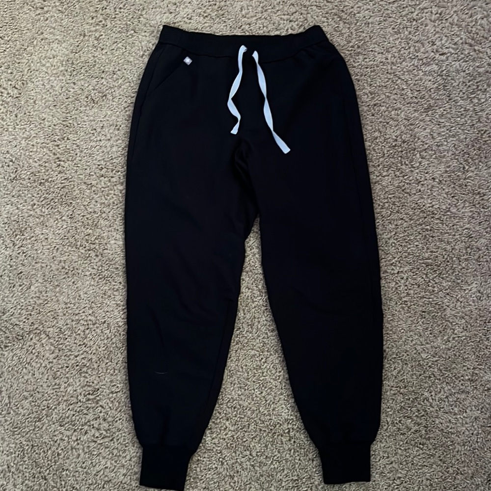 Figs Men’s Cargo Jogger Scrub Pants Black Size Small